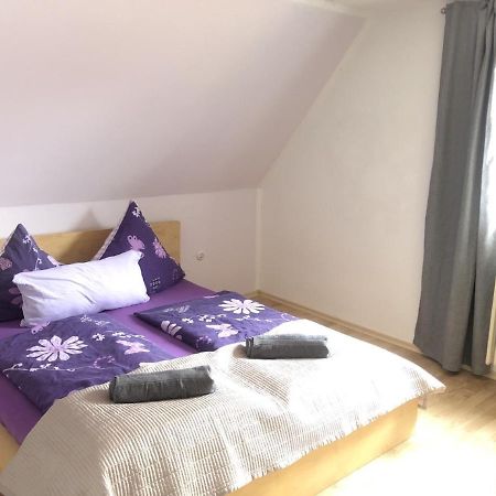 Gaestehaus Luksch Apartment ฟรายยุง ภายนอก รูปภาพ
