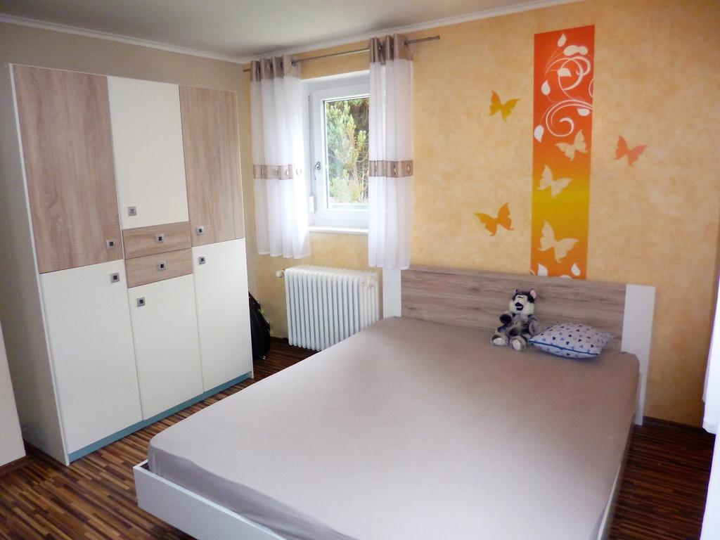 Gaestehaus Luksch Apartment ฟรายยุง ภายนอก รูปภาพ